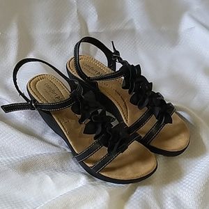 Floral Wedges *COMFORTABLE*